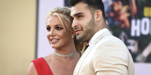 Britney Spears announces pregnancy on Instagram