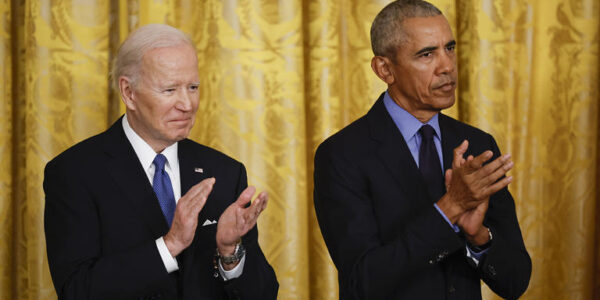 Obama tweets to shop face after embarrassing Biden video surfaces